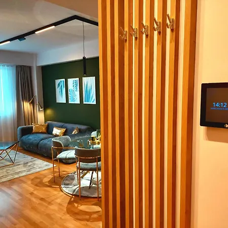 Apartment Leaf - East Gate *